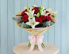 Букет цветов из:  Лилии и Розы в Орбельяновке