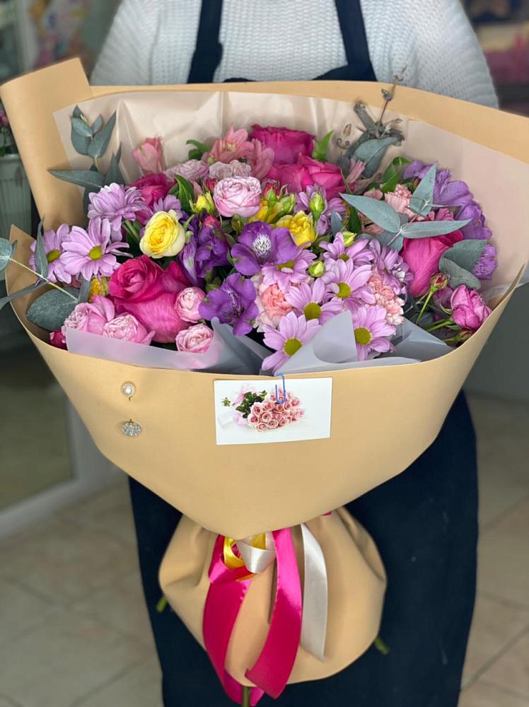 Букет цветов из: Хризантемы, Гвоздики и Альстромерии в Орбельяновке