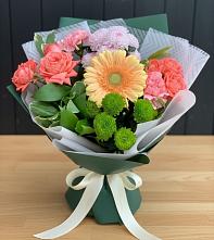 Букет цветов из:  Гвоздики, Розы, Герберы и Хризантемы в Орбельяновке