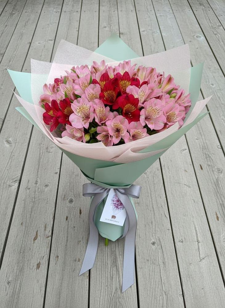 Букет цветов из: Альстромерии в Орбельяновке