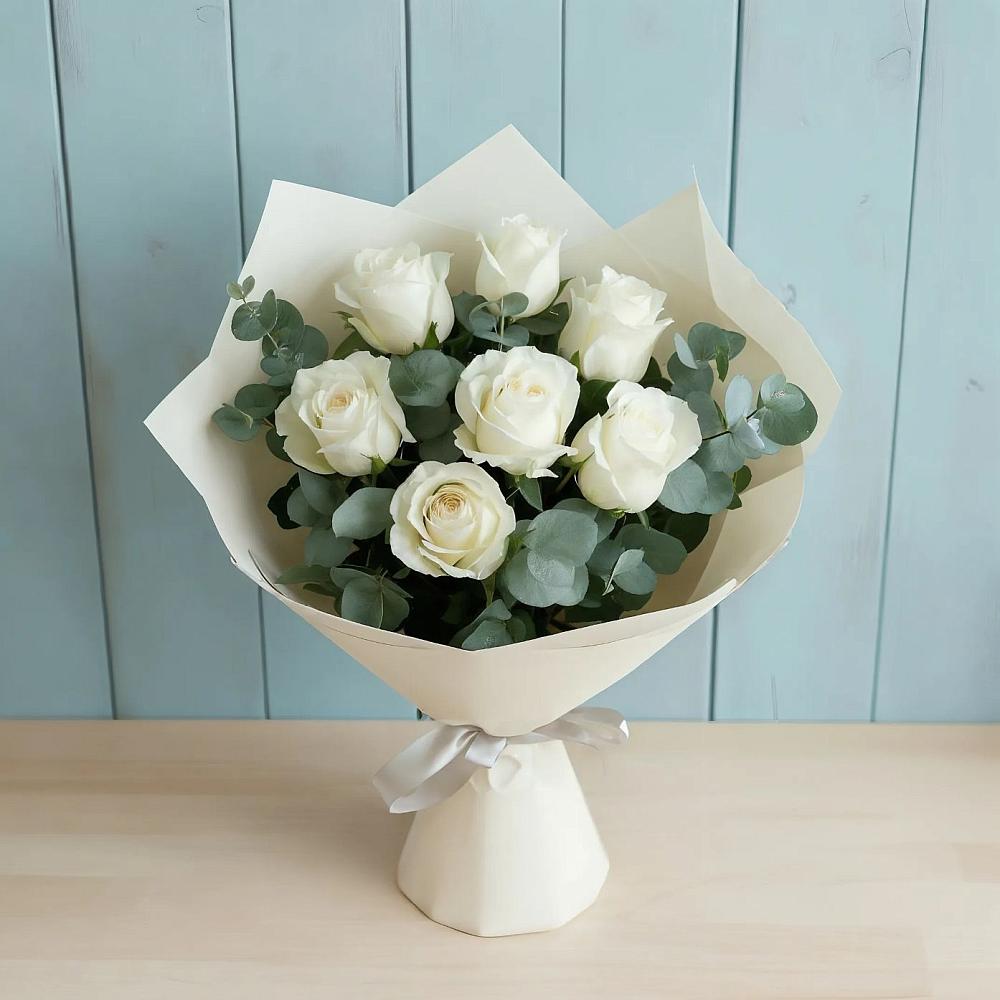Букет Белые розы в Эвкалипте в Орбельяновке